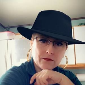 Meet your Posher, Reyna